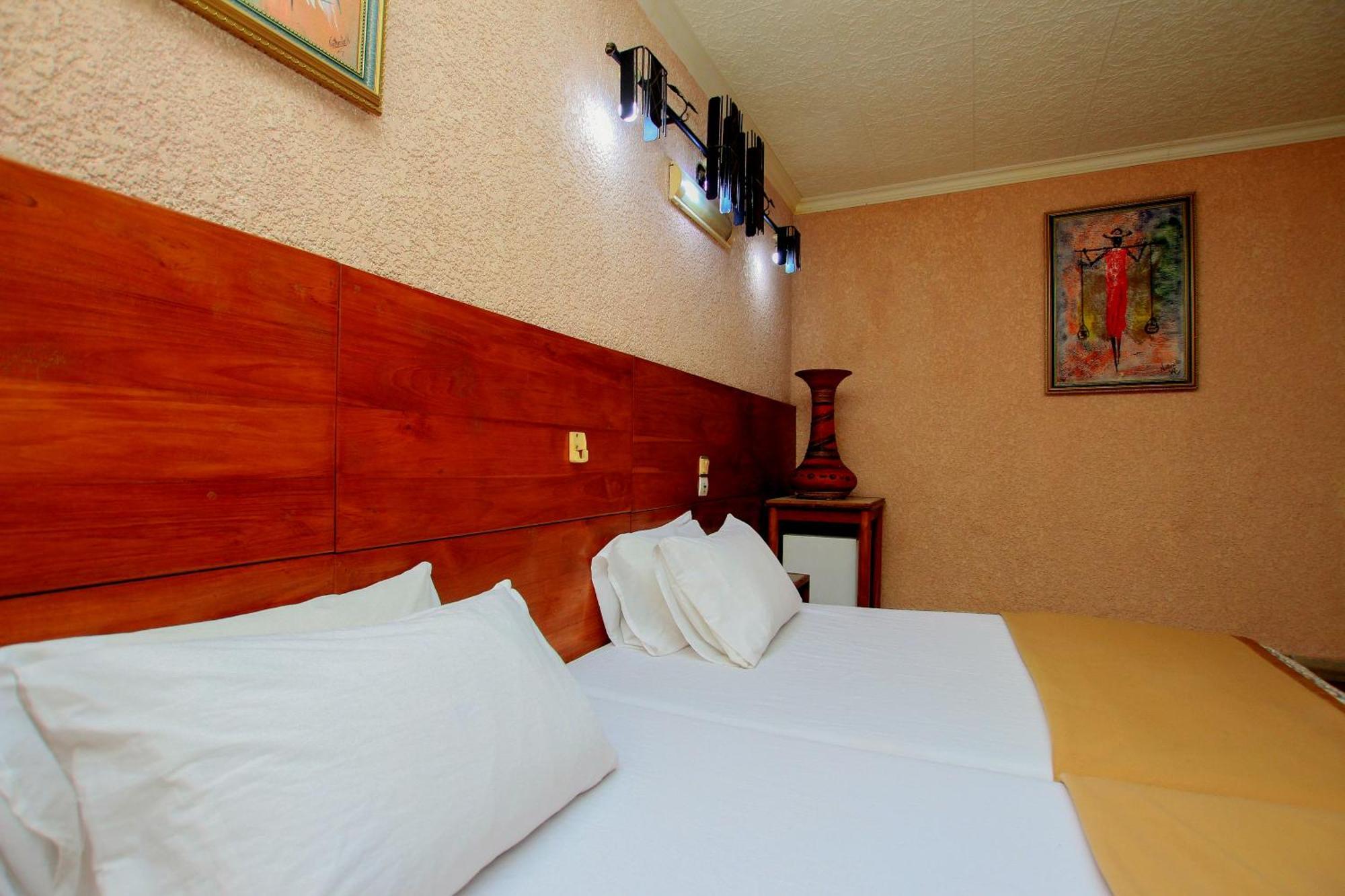 Hotel Le Prince Κοτονού Εξωτερικό φωτογραφία